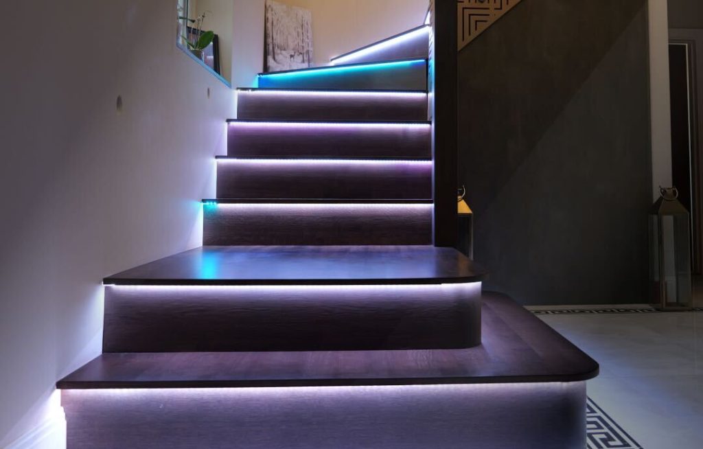Feature step with LED lighting